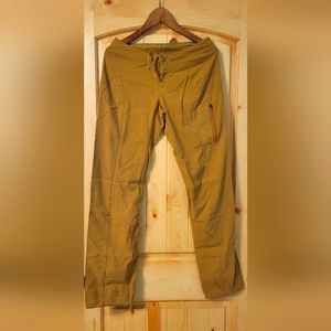 Columbia hiking pants for women size 2